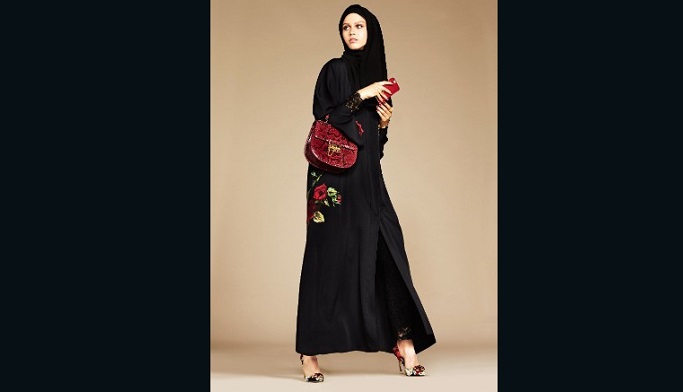 Muslim woman to appear in Playboy in a hijab - PHOTOS 